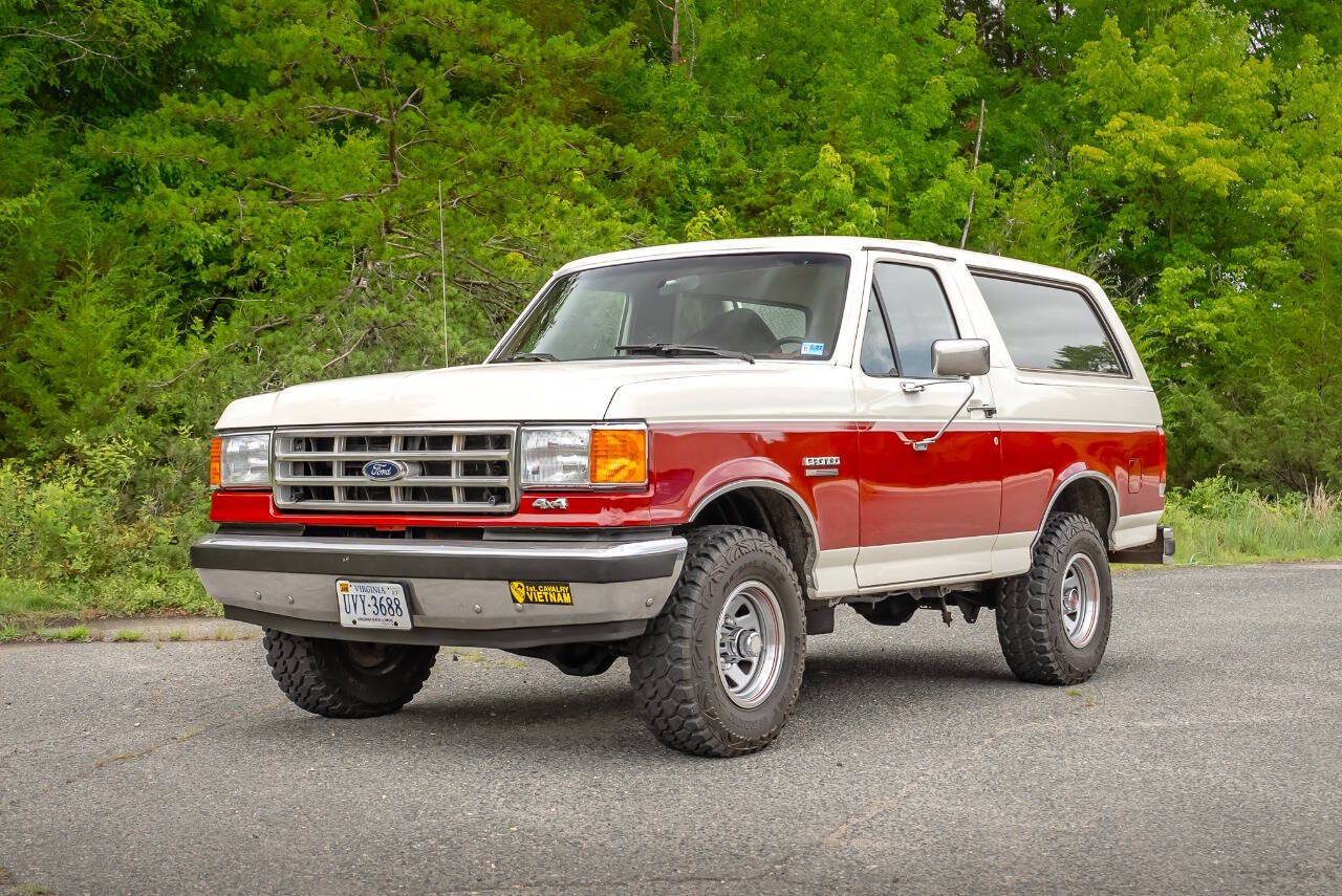 Ford-Bronco-1988-Red-amp-White-Red