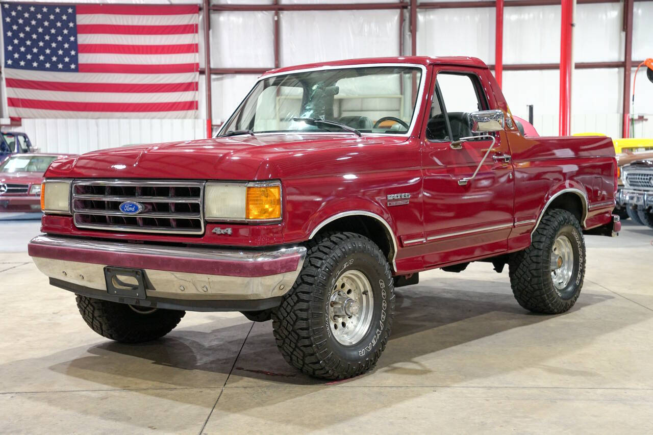 Ford-Bronco-1991-Red-Gray