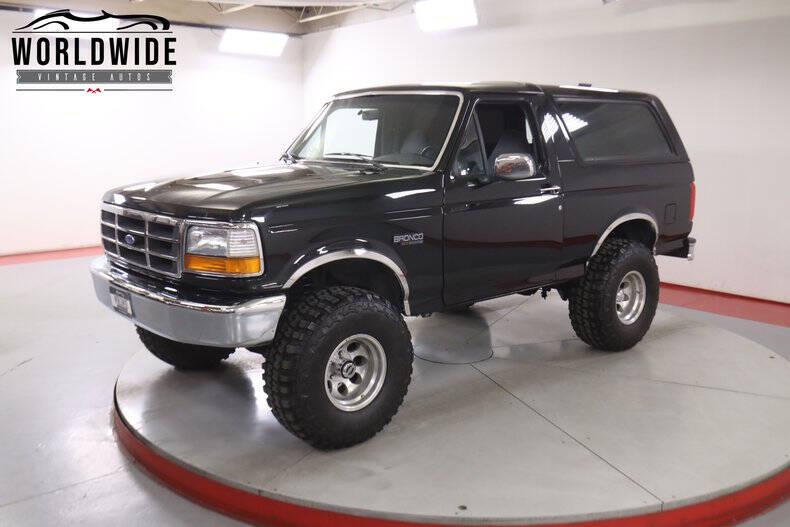 Ford-Bronco-1995-Black-Gray