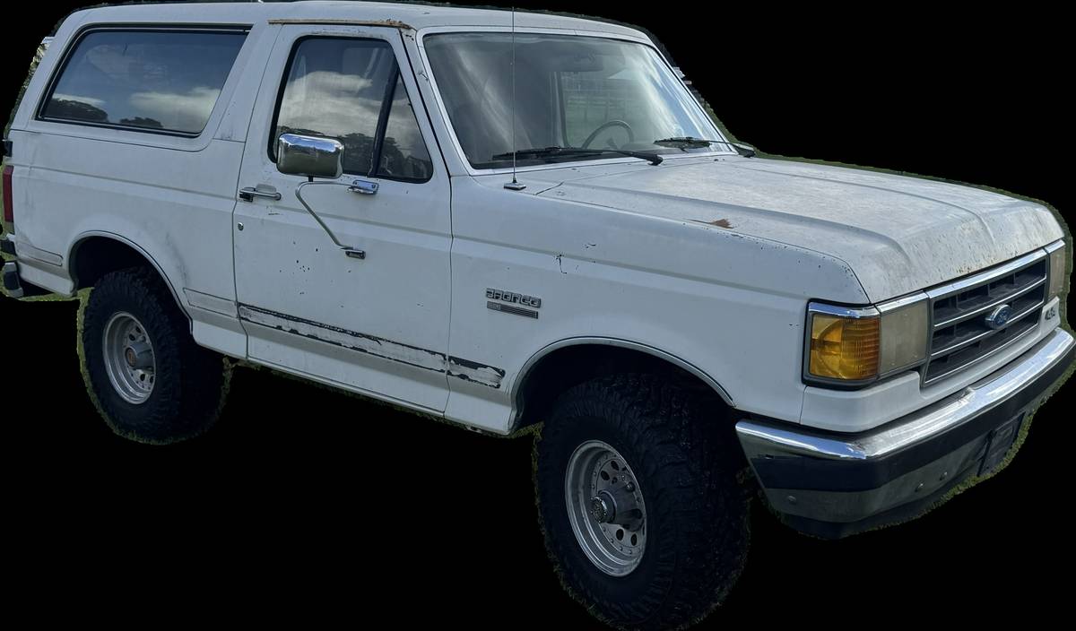 Ford-Bronco-xlt-1990-white