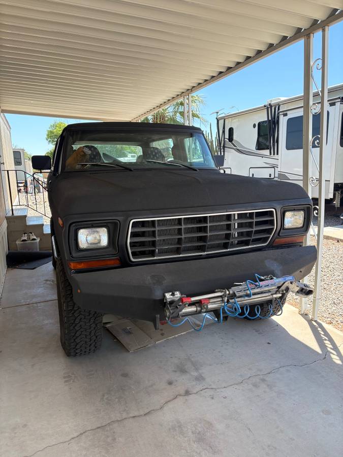 Ford-Bronco-xlt-ranger-1979-black
