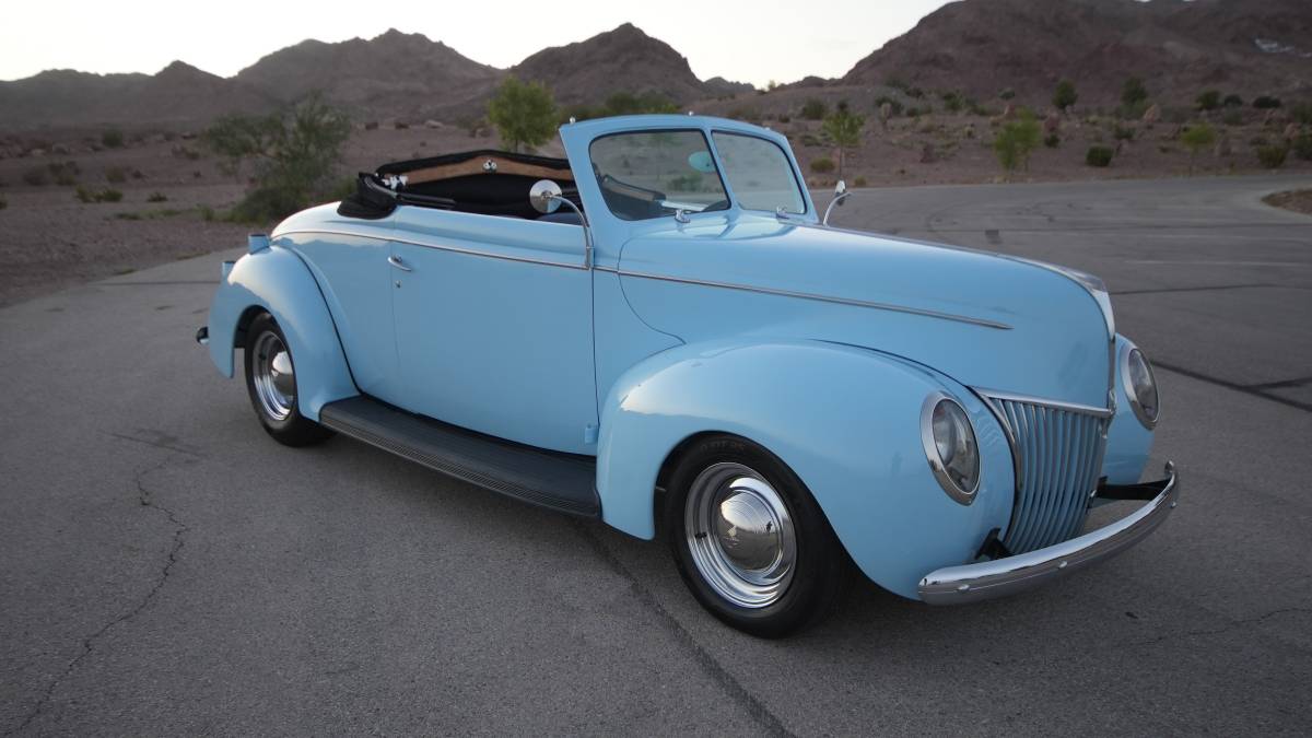 Ford-Cabriolet-delux-1939-blue
