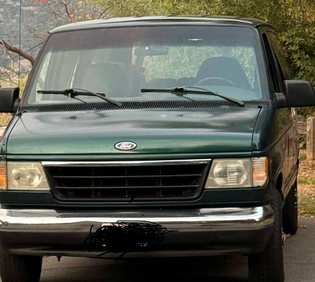 Ford-Clubwagon-1994-green