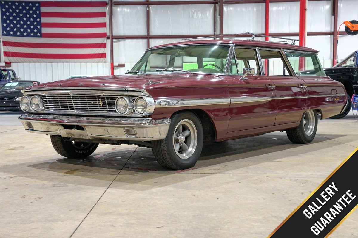 Ford-Country-Sedan-1964-Station-Wagon-Tan
