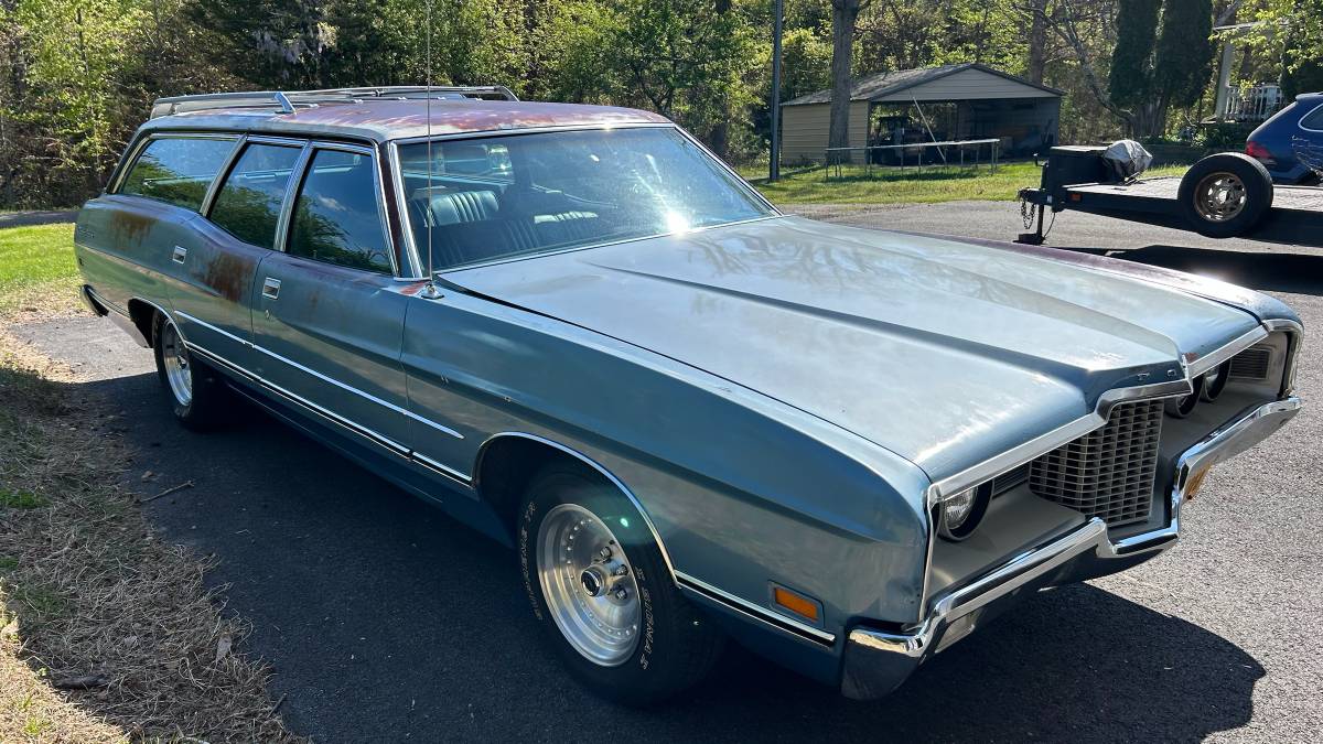 Ford-Country-sedan-1971-blue