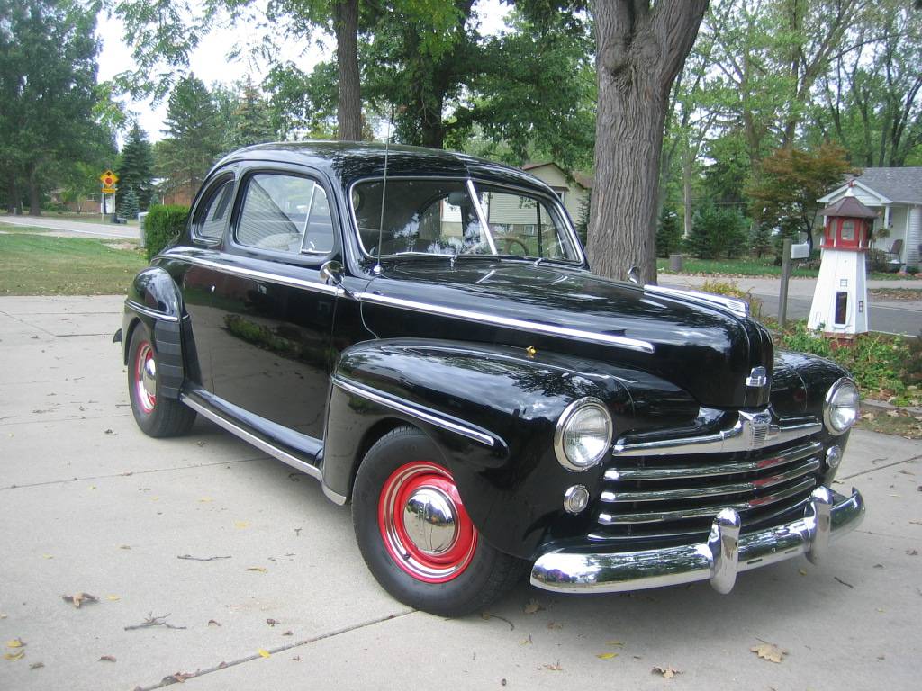 Ford-Coupe-1947-black