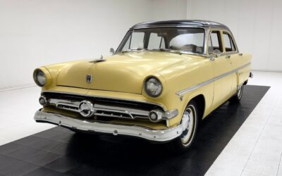 Ford Crestline 1954