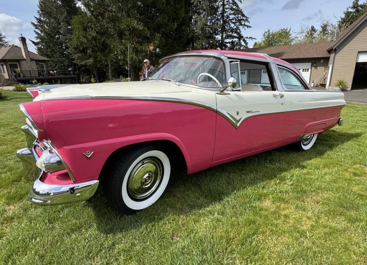 Ford-Crown-victoria-1955
