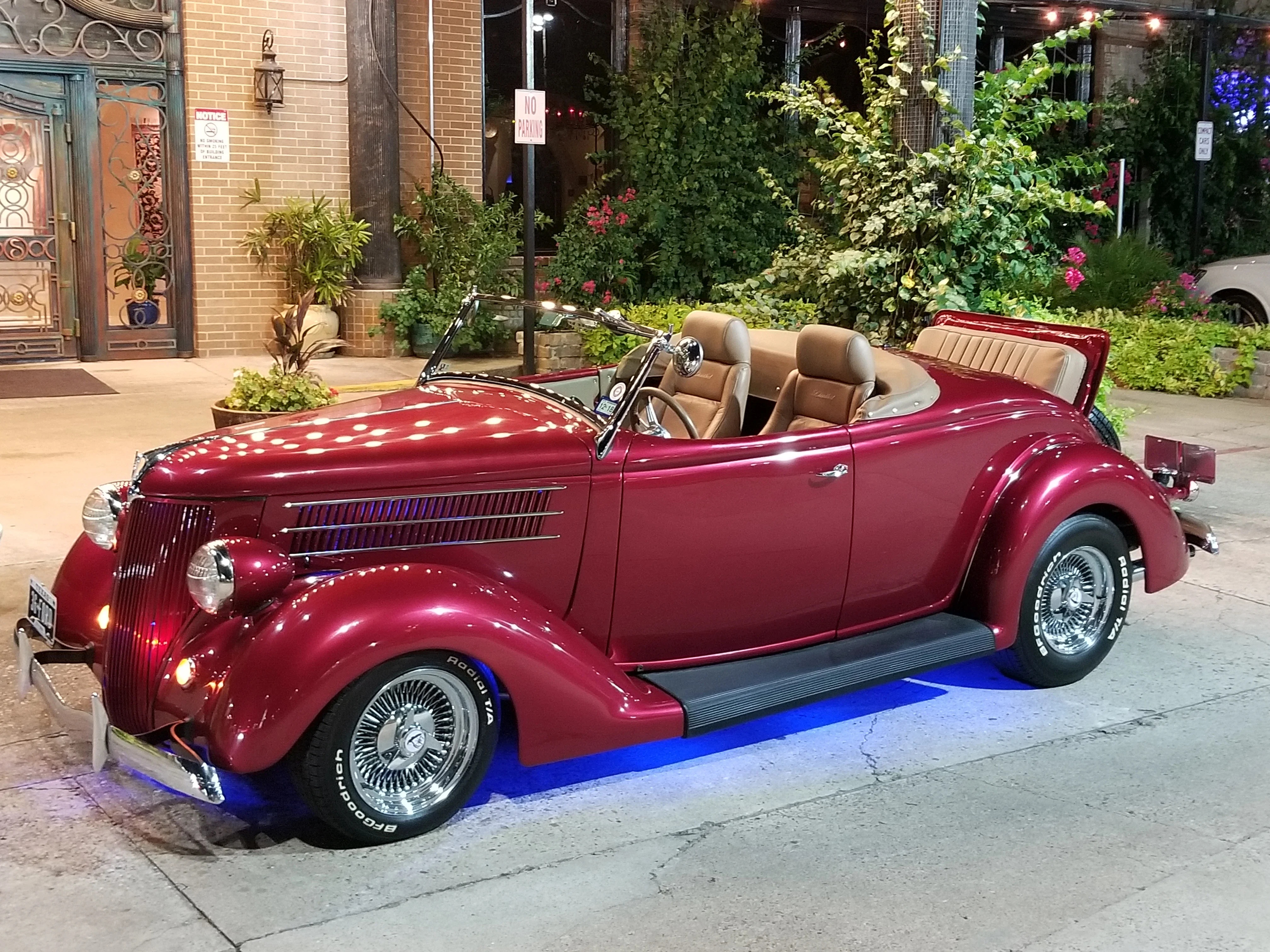 Ford-Custom-1936-Custom-Tan