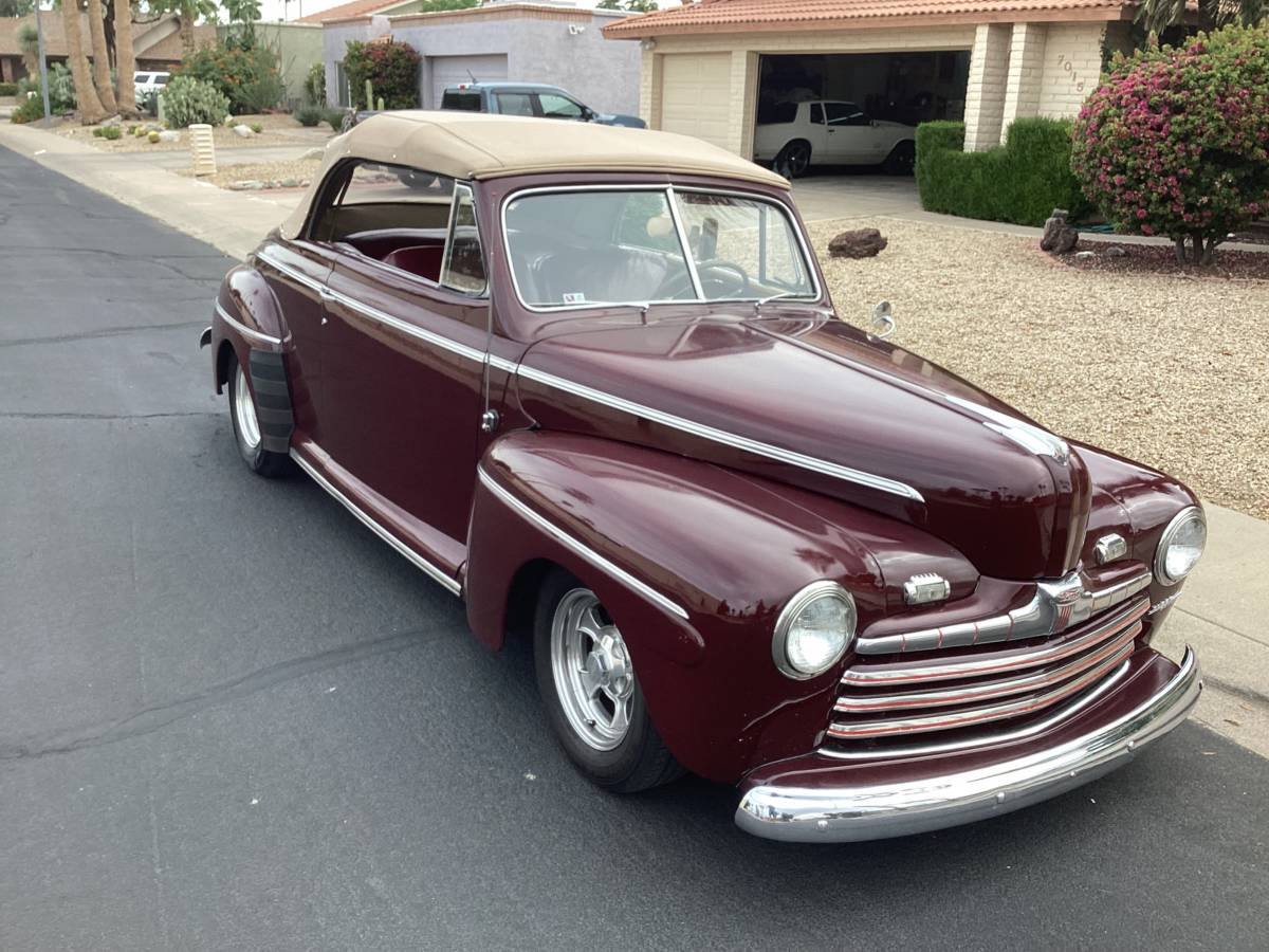 Ford-Deluxe-1946-purple