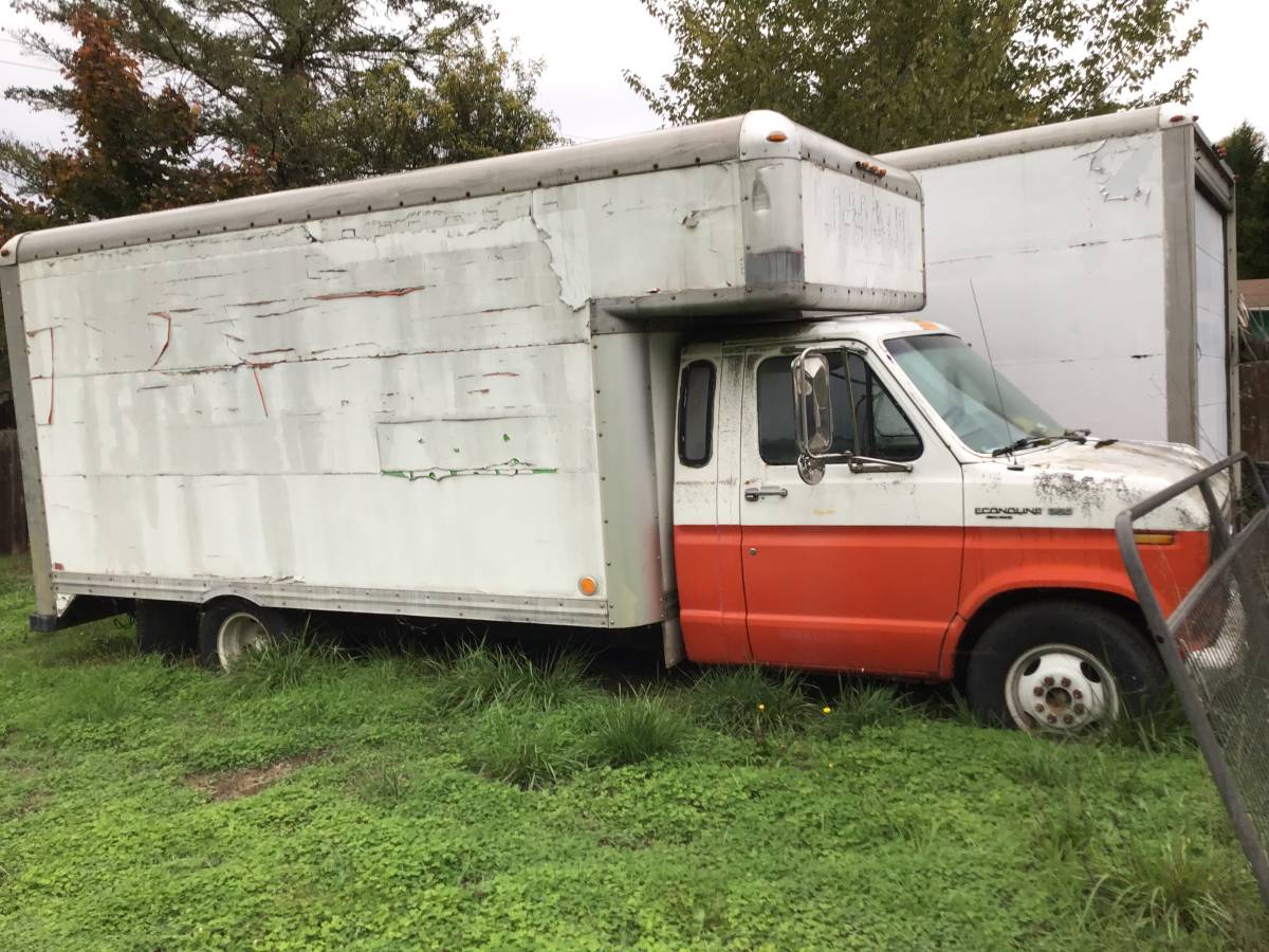 Ford-E-350-econoline-1988