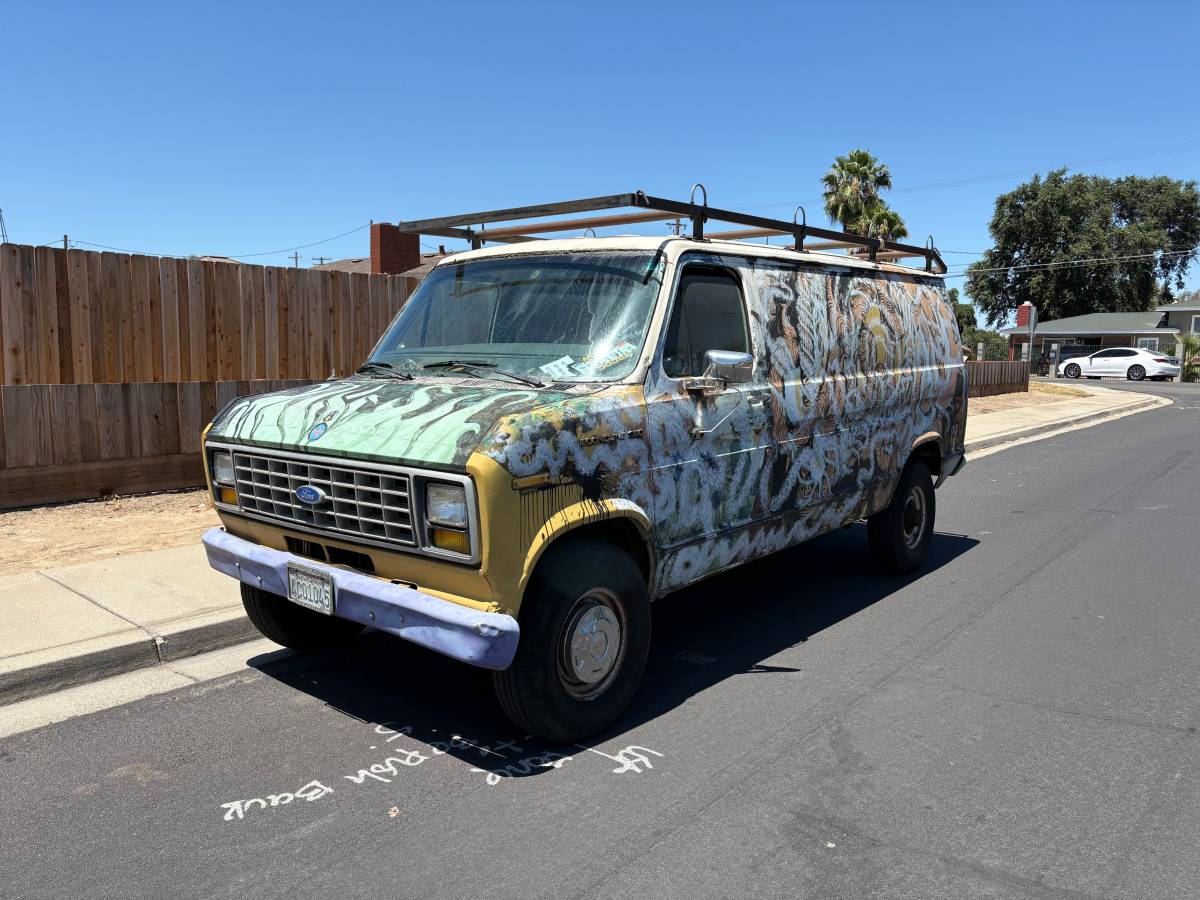 Ford-E-350-van-cargo-1990
