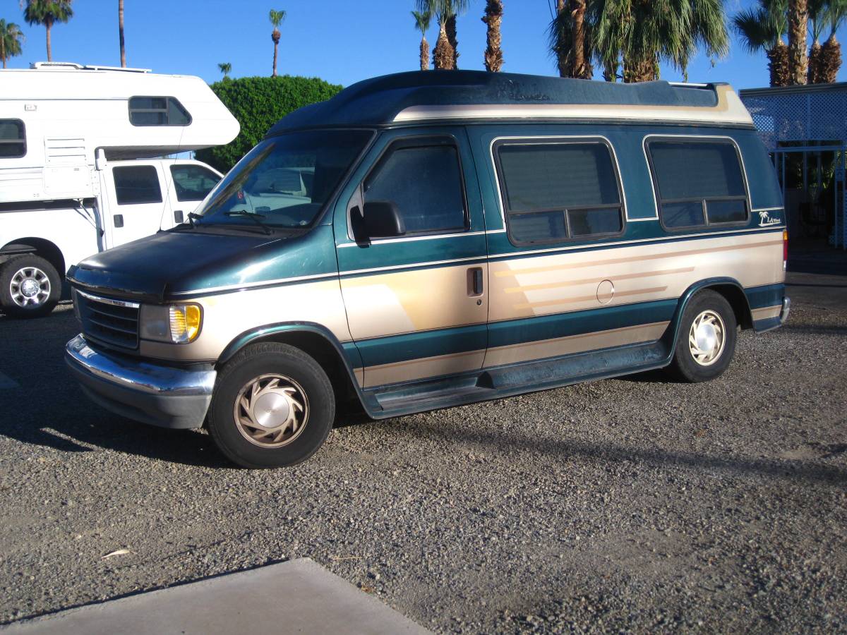 Ford-E150-conversion-van-1994-green