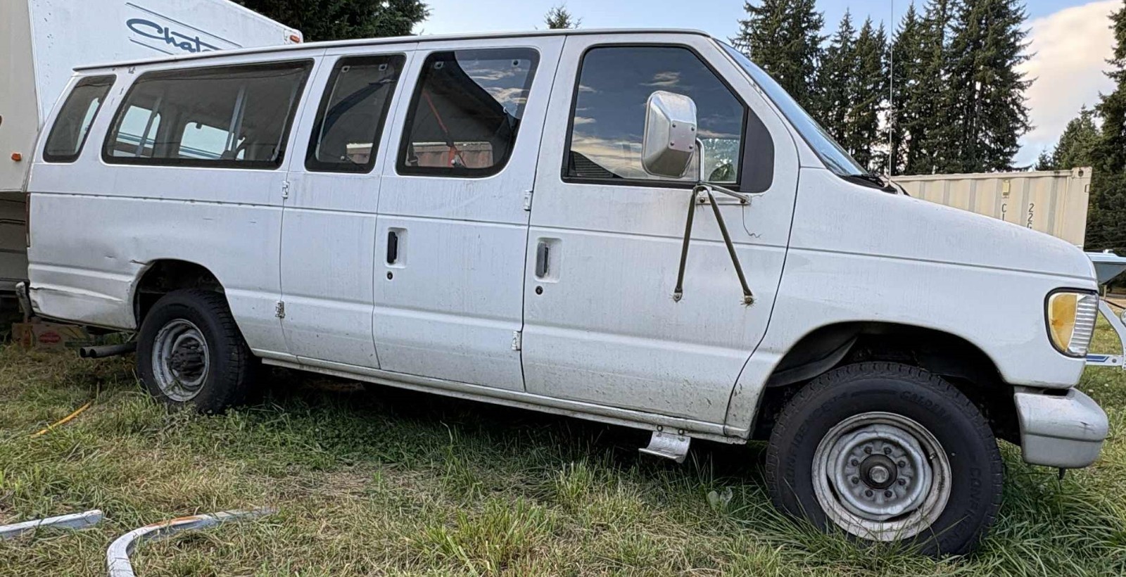 Ford-E350-1995-Extended-Passenger-Van-Gray