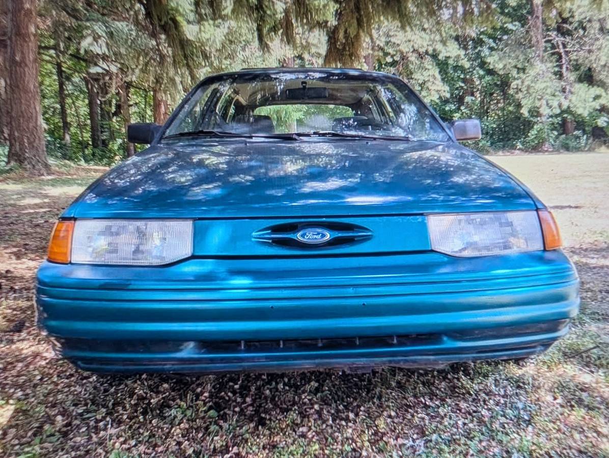 Ford-Escort-wagon-1994