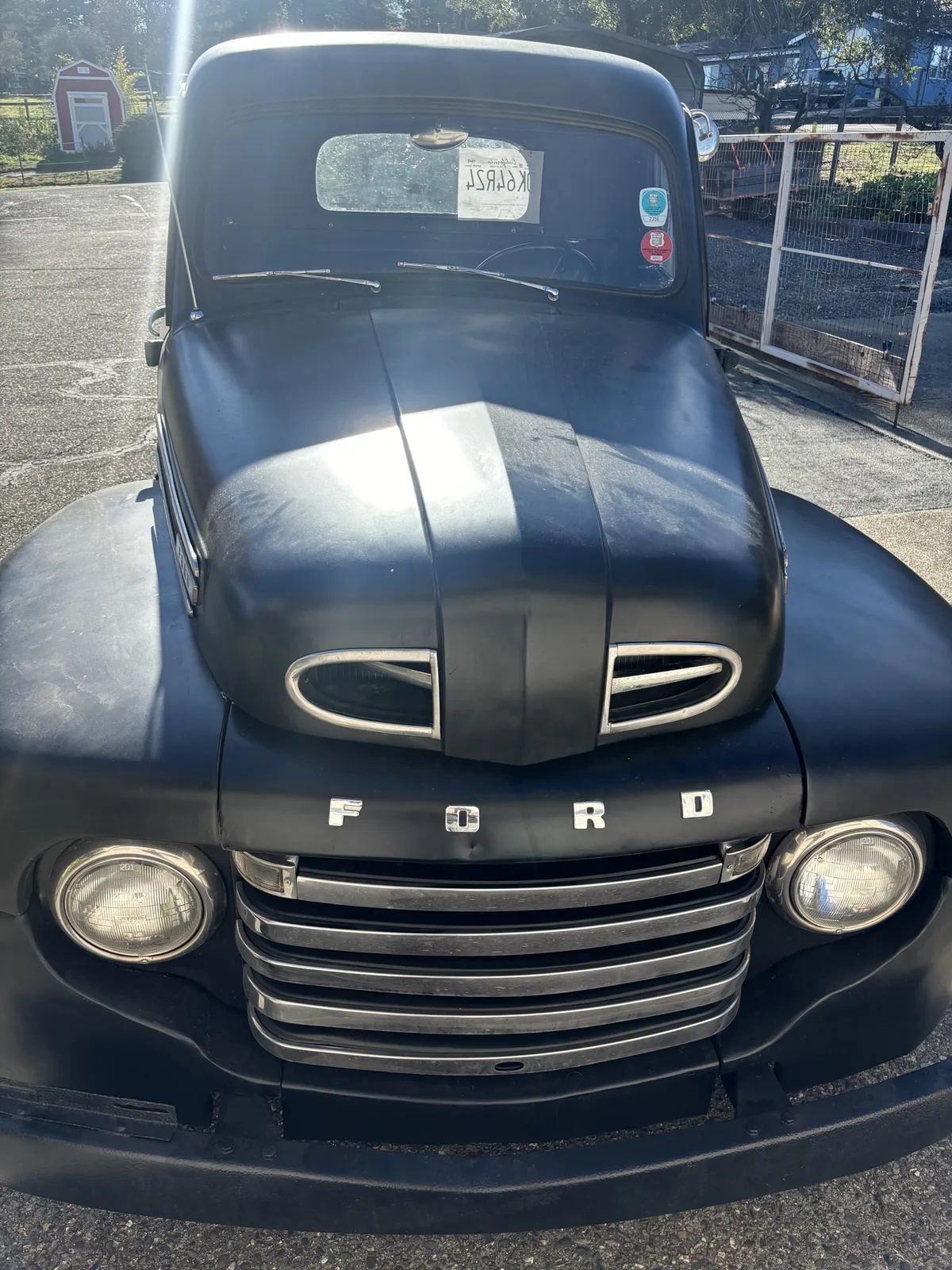Ford-F-1-1949-Black-Red