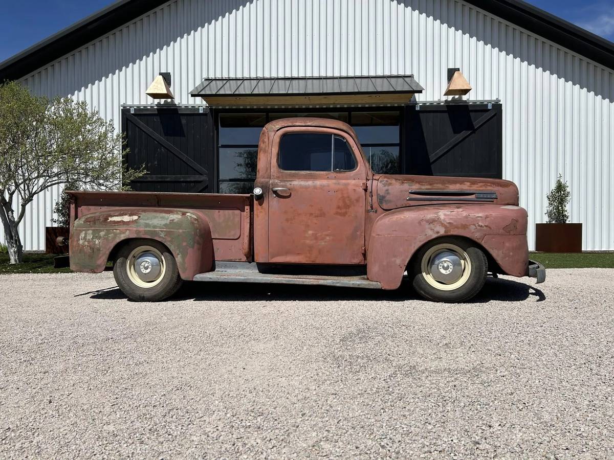 Ford-F-1-1950-red