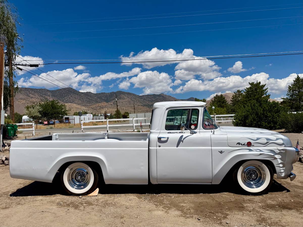 Ford-F-100-1958-white