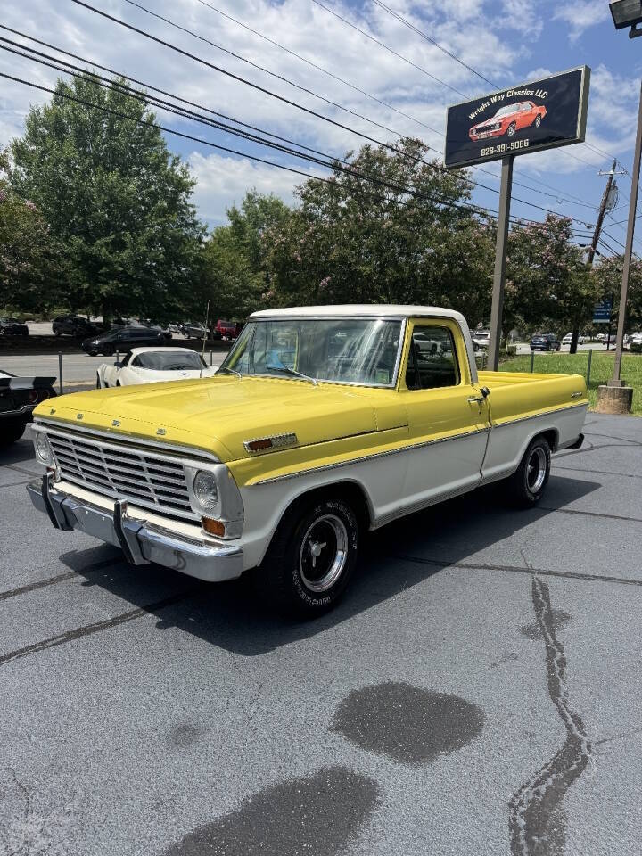 Ford-F-100-1967-Yellow