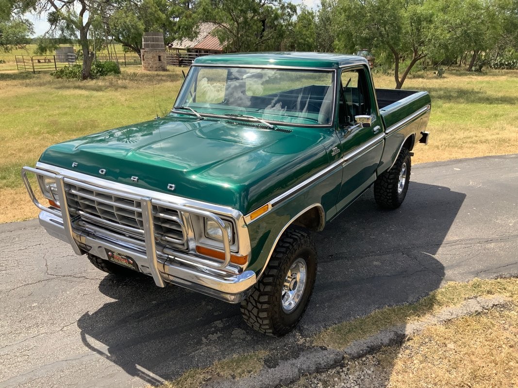 Ford-F-150-1979-Pickup-Truck-Green