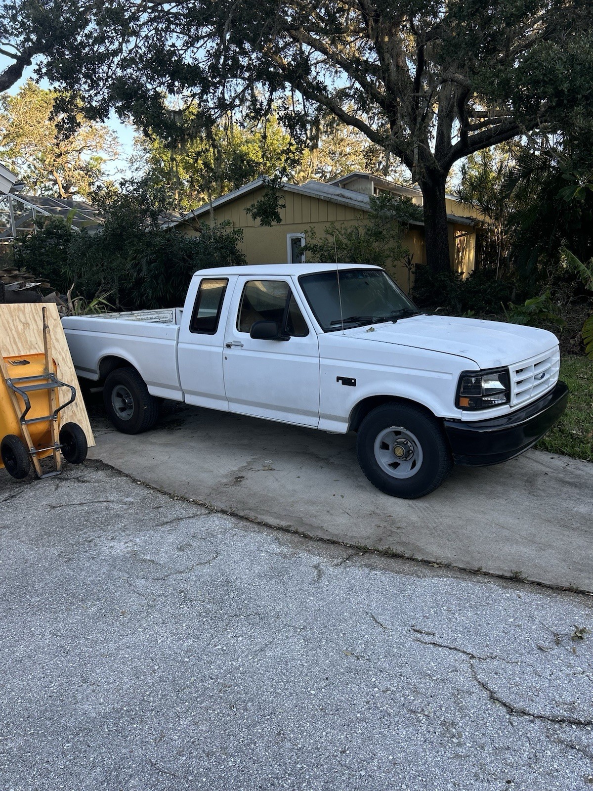 Ford-F-150-1992-Extended-Cab-Pickup Ford F-150 1992