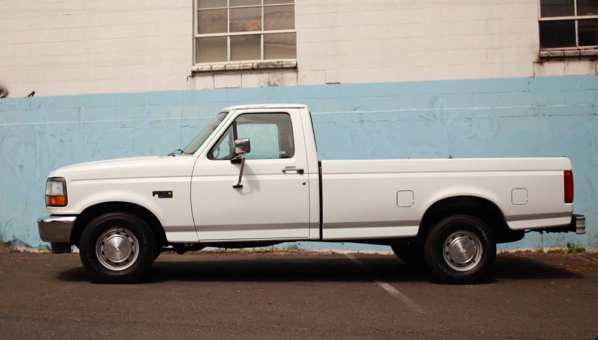 Ford-F-150-xl-1993-white