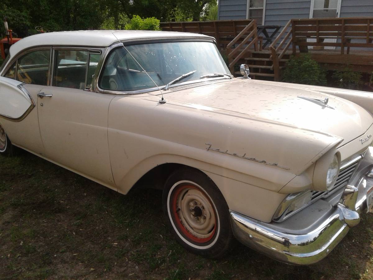 Ford-F-250-1957