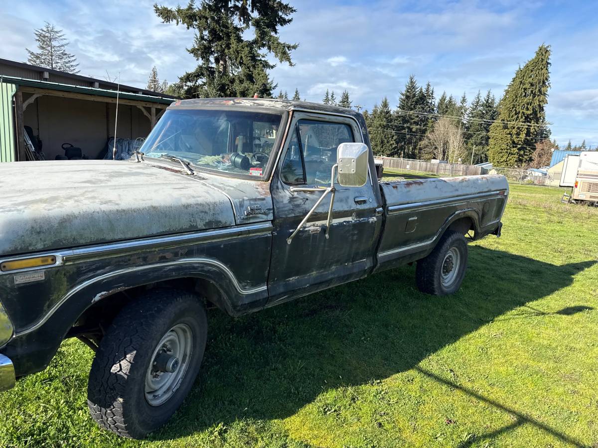 Ford-F-250-1977-black