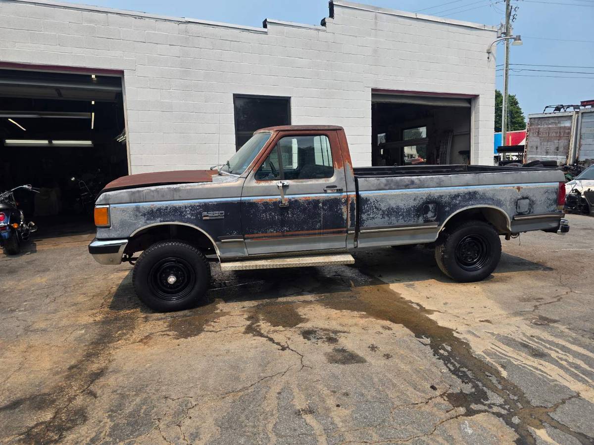 Ford-F-250-1988-blue