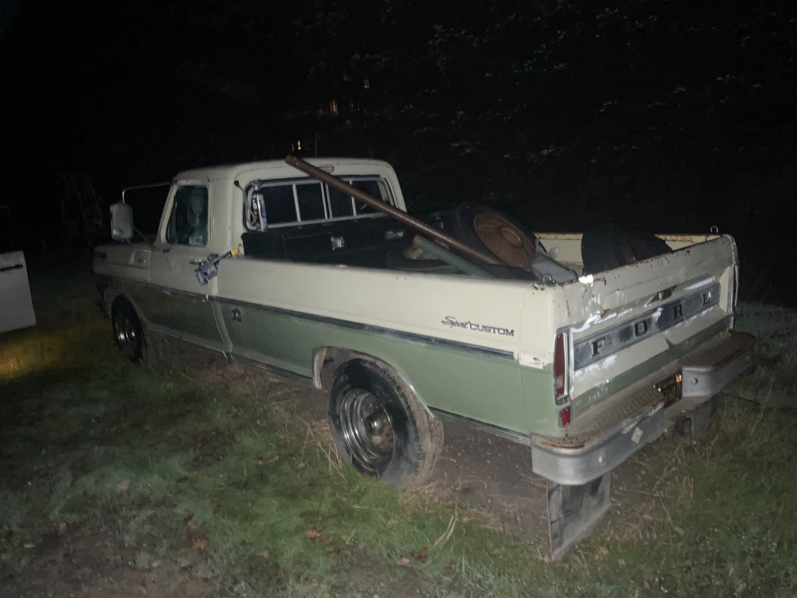 Ford-F-250-1990-Standard-Cab-Pickup-Black