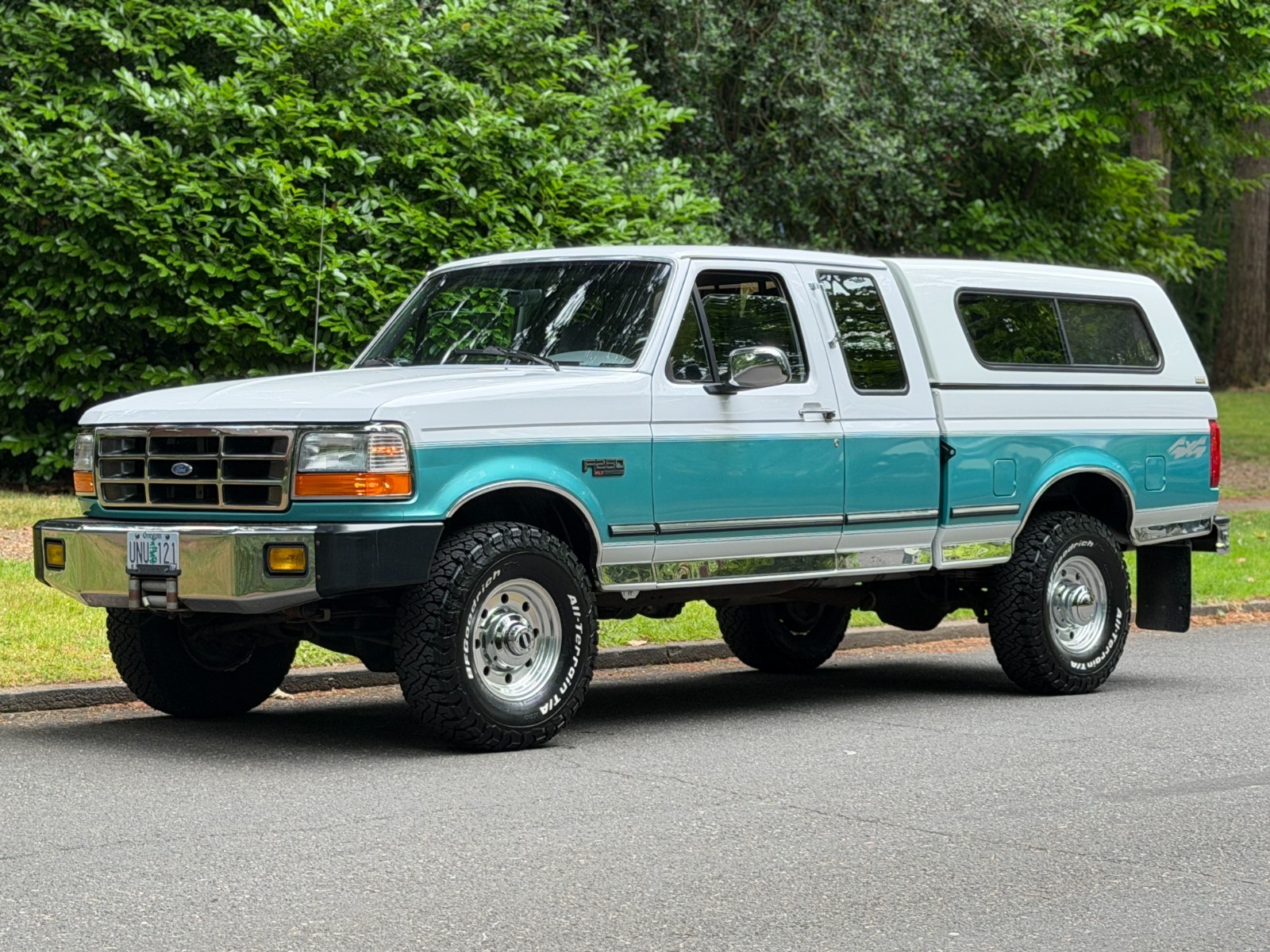 Ford-F-250-1996-Extended-Cab-Pickup-Gray