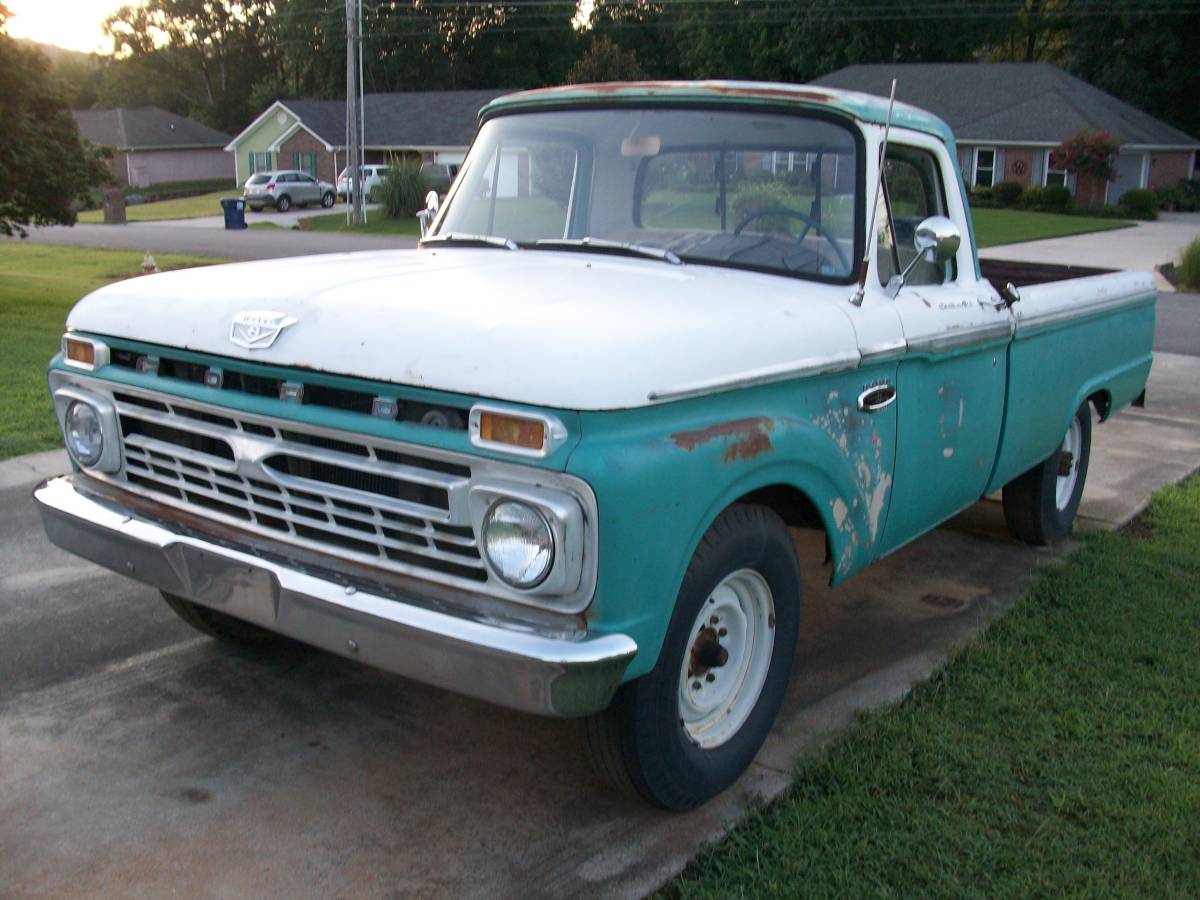 Ford-F-250-camper-special-1966-green