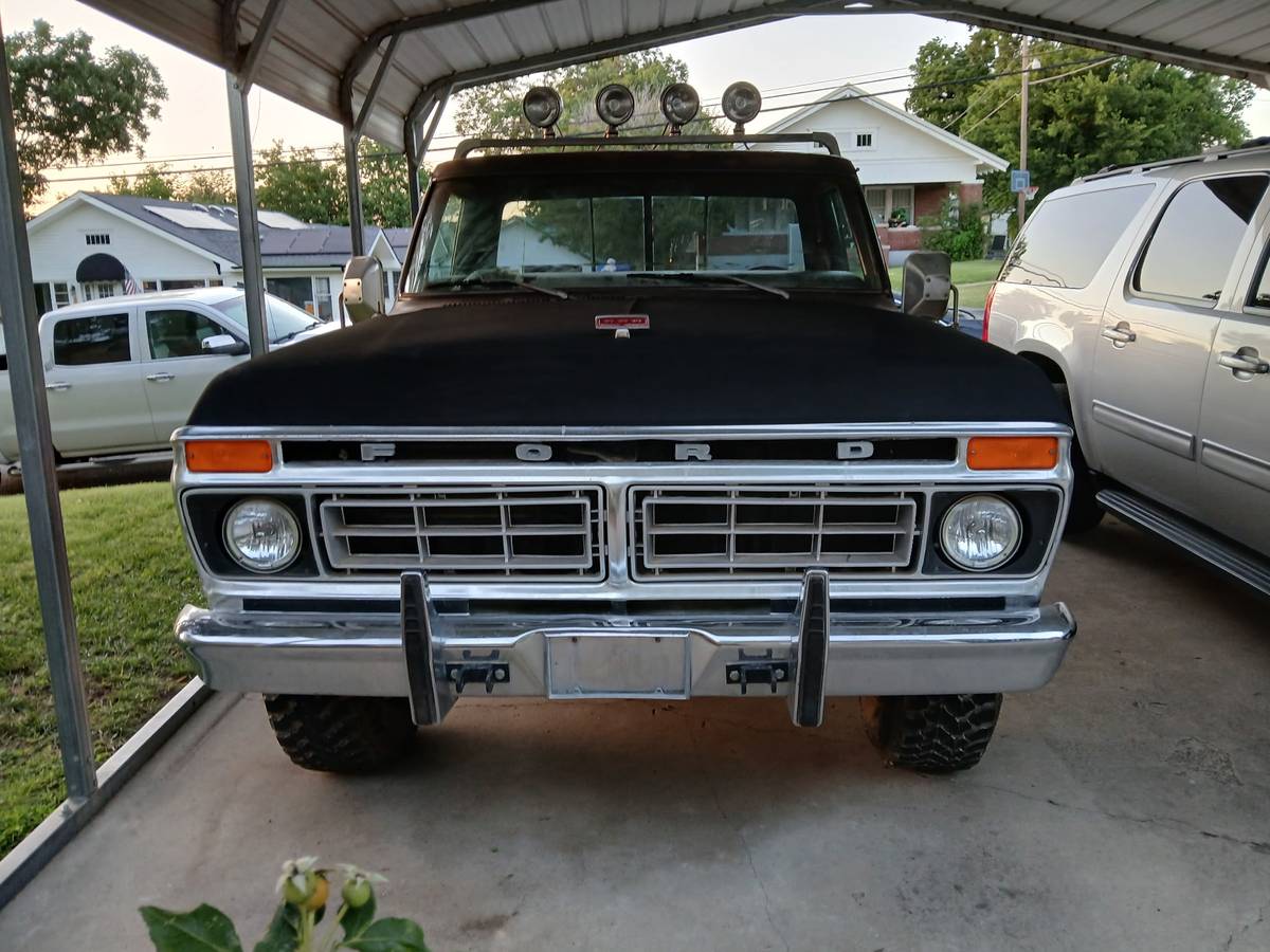Ford-F-250-ranger-xlt-1977-custom