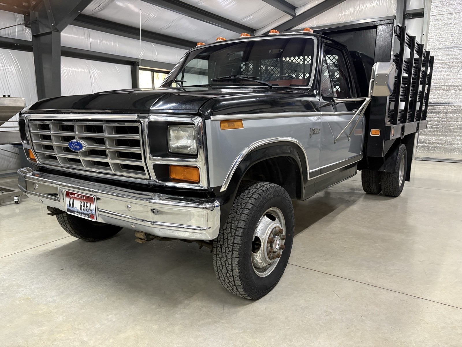 Ford-F-350-1984