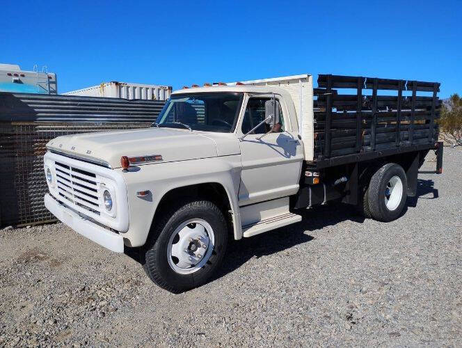 Ford-F-500-1969-White