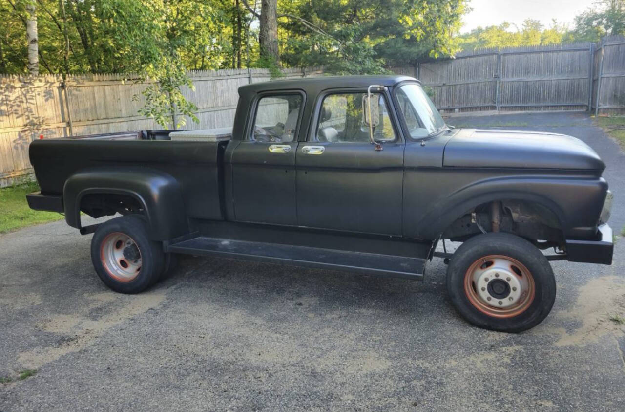 Ford-F-550-1965-Black-Gray