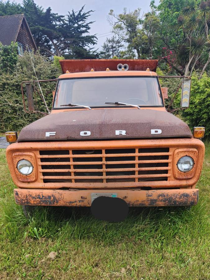 Ford-F-750-1975