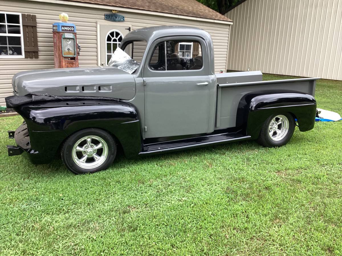 Ford-F100-1952-black