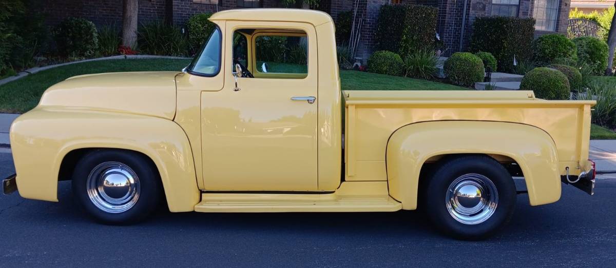 Ford-F100-1956
