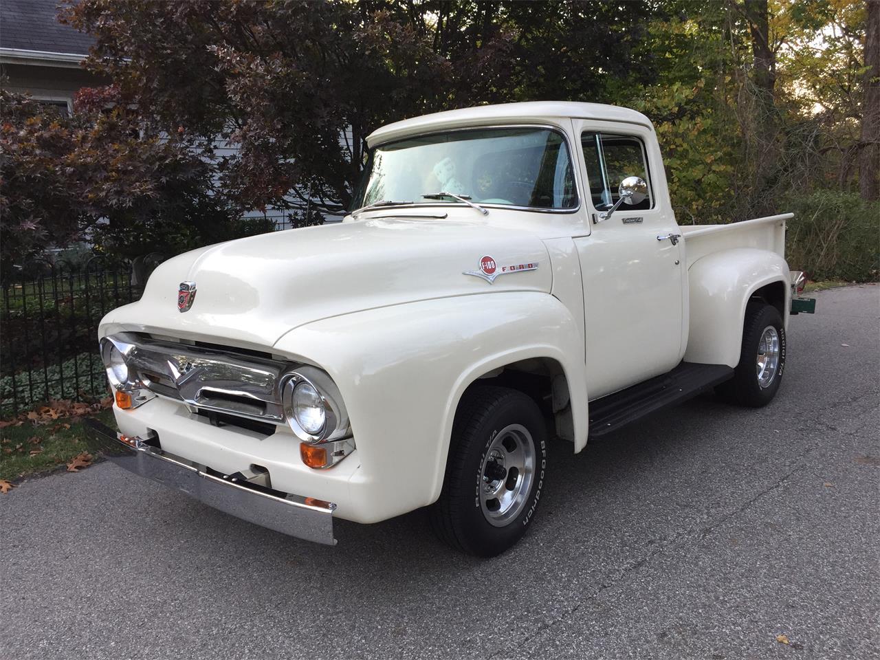 Ford-F100-1956-White-RedBlack