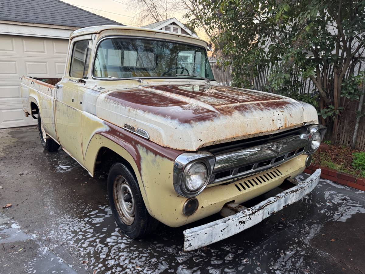 Ford-F100-1957-white
