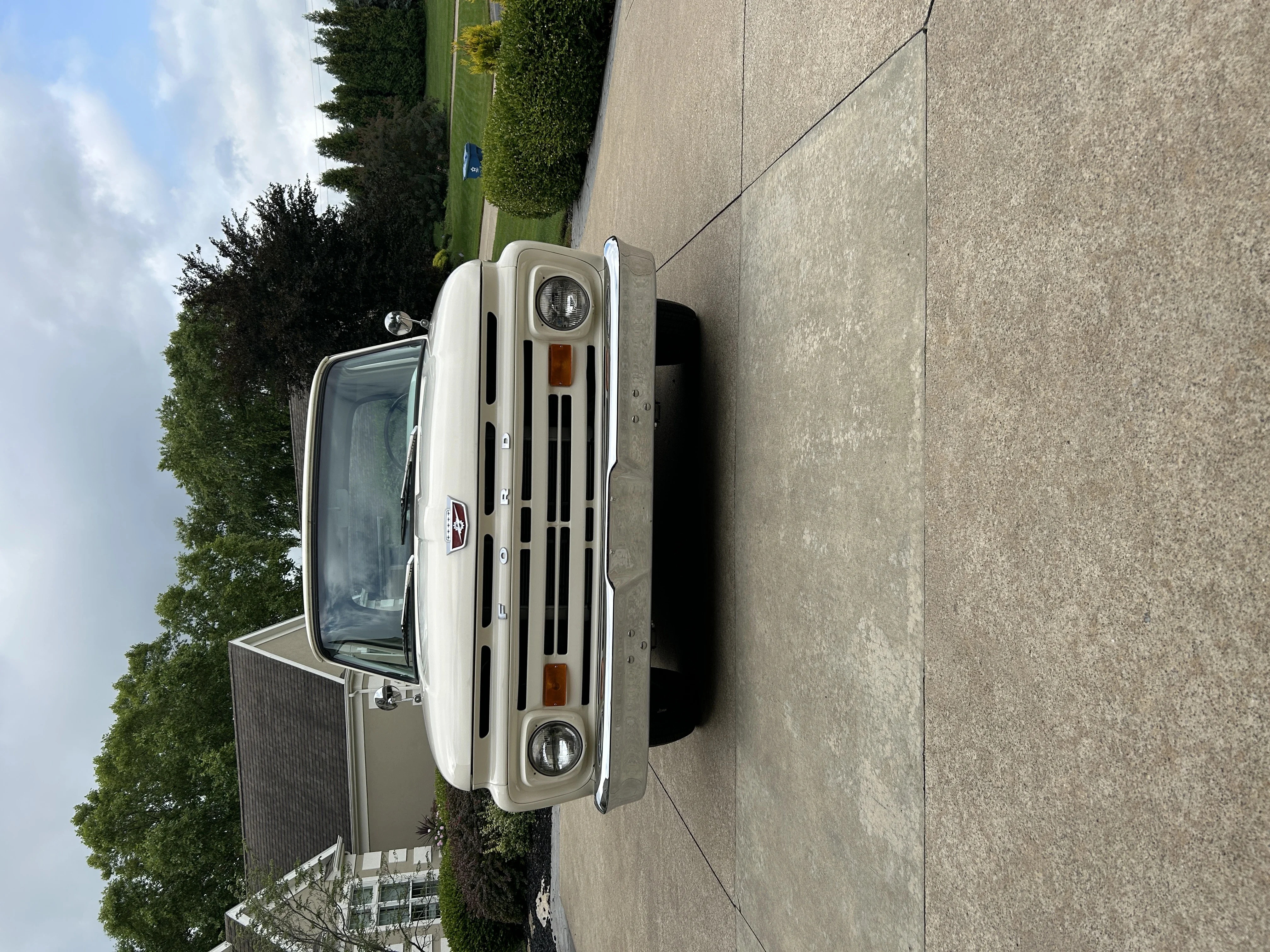 Ford-F100-1962-White-Black