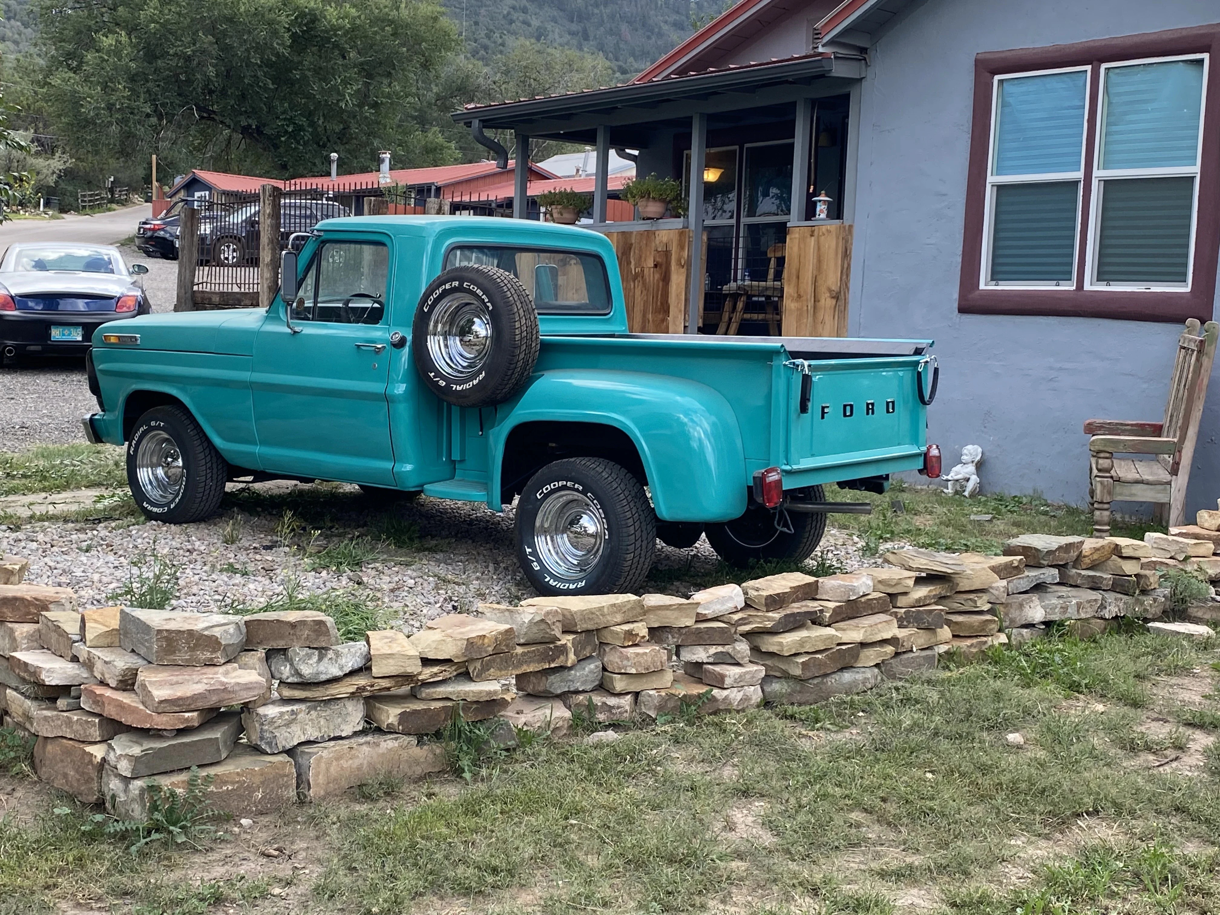Ford-F100-1968-Turquoise-Turquoise