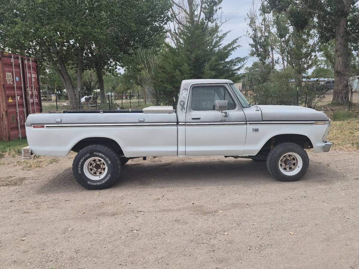Ford-F100-1975