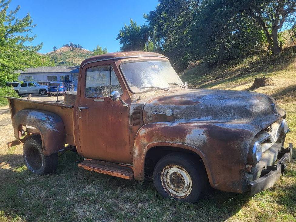 Ford-F100-custom-1955-brown