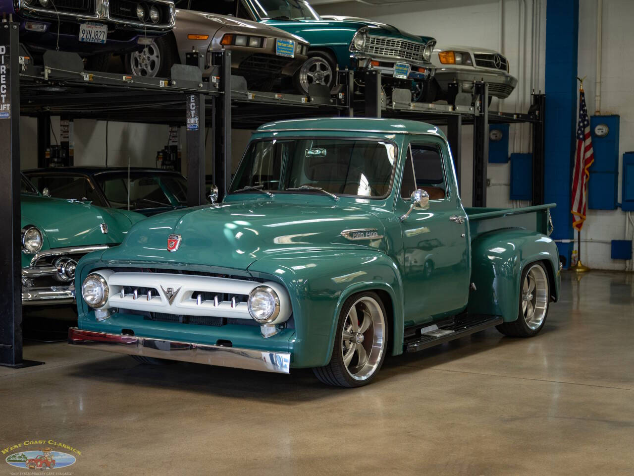 Ford-F100-custom-460-c.i.-v8-custom-1953-Green-BeigeTan