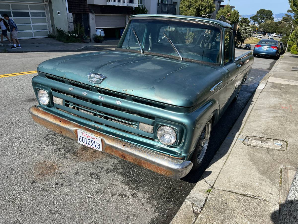 Ford-F100-pickup-1962-green