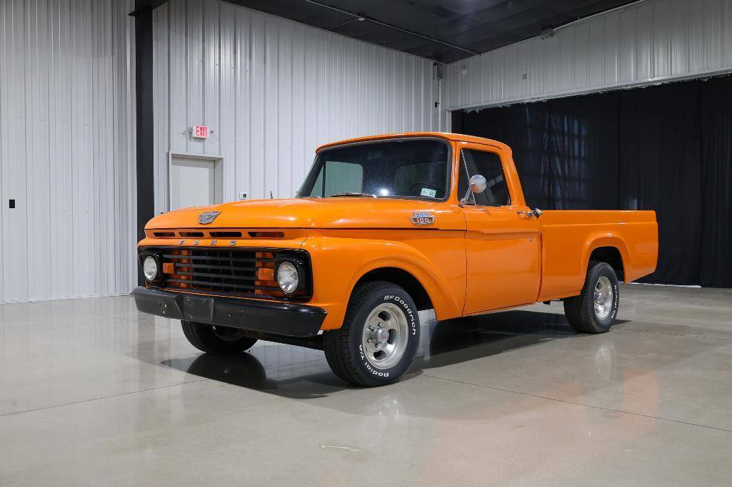 Ford-F100-pickup-1963-orange