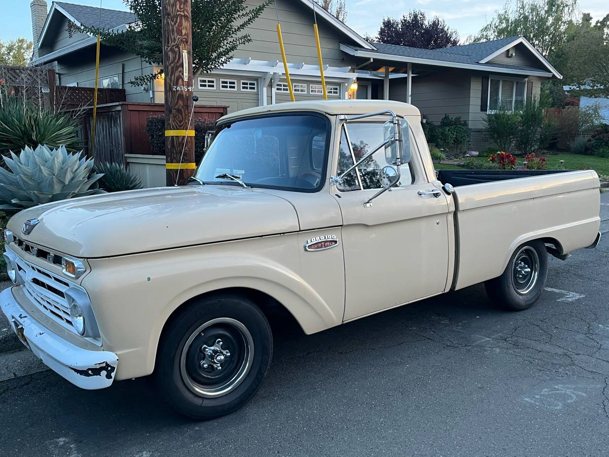 Ford-F100-pickup-1966-custom