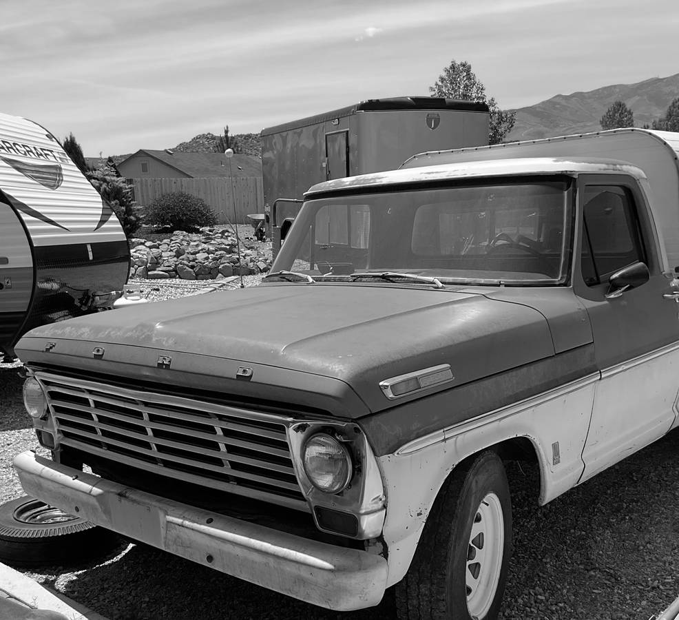 Ford-F100-pickup-1968-red